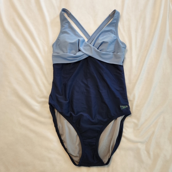 Speedo Other - Speedo size 8 blue colorblock one piece swimsuit